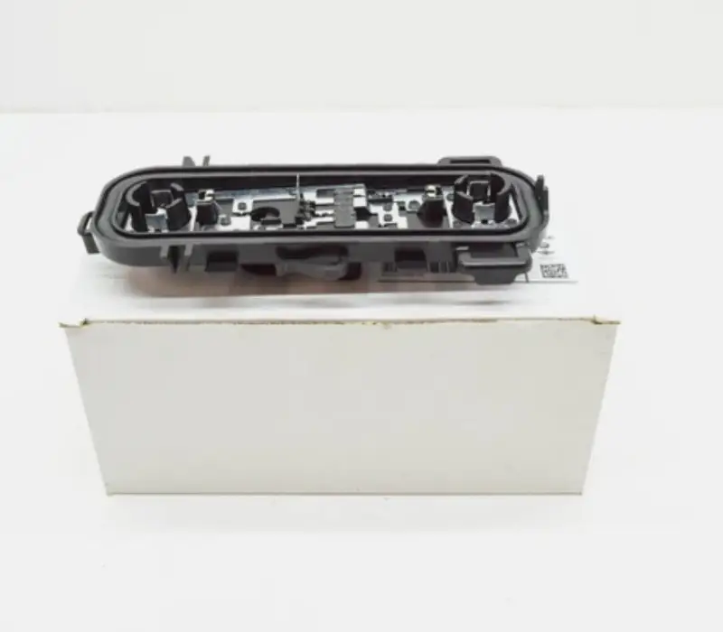 Porte-lampe de feux arrière extérieur (coté au choix) pour BMW Série 2 Active Tourer F45 Populaire