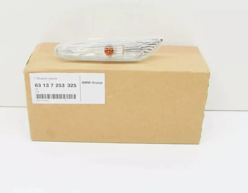 Feu clignotant répétiteur d&rsquo;aile avant pour BMW Série 1 E81 E82 E87 E88 Commande En Gros