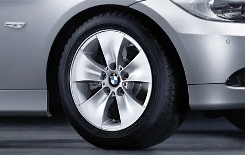 Petit Prix Jante 16&Prime; Style 155 pour BMW Série 3 E90 E91