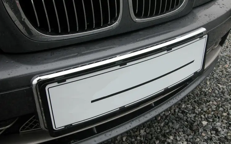 Support de plaque d&rsquo;immatriculation chromée pour BMW Série 3 E46 coupé. Jusqu’à Épuisement Des Stocks