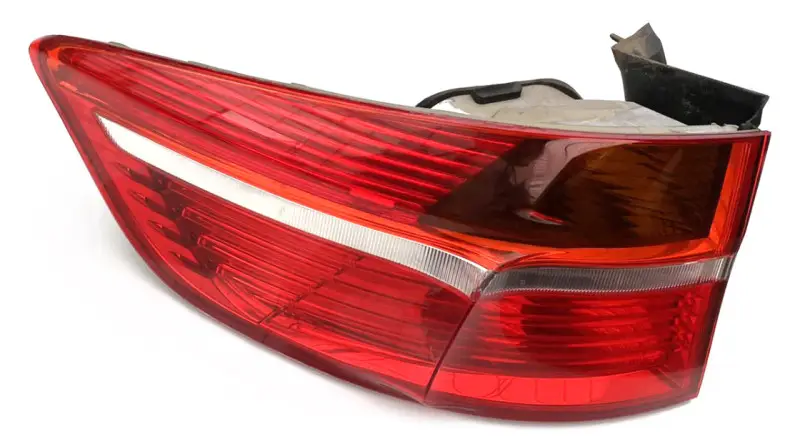 Feu arrière de panneau latéral (coté au choix) pour BMW X6 E71 E72 Offre Limitée