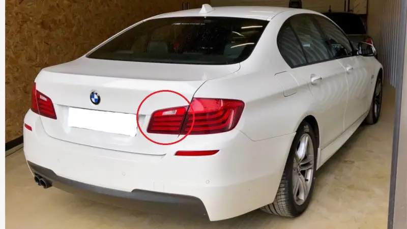 Feu arrière couvercle de coffre (coté au choix) pour BMW série 5 F10 Solde
