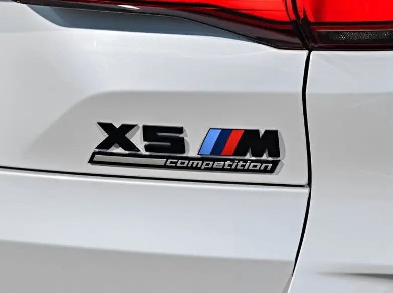 Satisfait Ou Remboursé Logo de coffre Noir X5 M Competition BMW X5