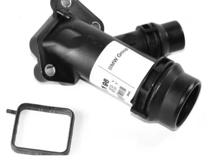 Promotion Tubulure de liquide de refroidissement avec joint pour BMW Série 3 E46 (diesel uniquement)