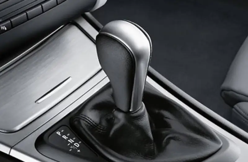 Promotion Pommeau sélecteur de vitesses CUIR/REVET.CHROME PERLGLANZ CHROM BMW Série 3 E90 E91