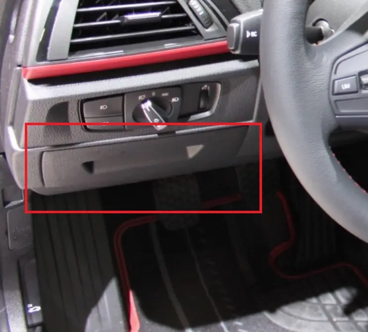 COMPARTIMENT RABATTABLE COTE CONDUCTEUR SCHWARZ (schwarz ) pour BMW Série 1 F20 F21 Super Prix